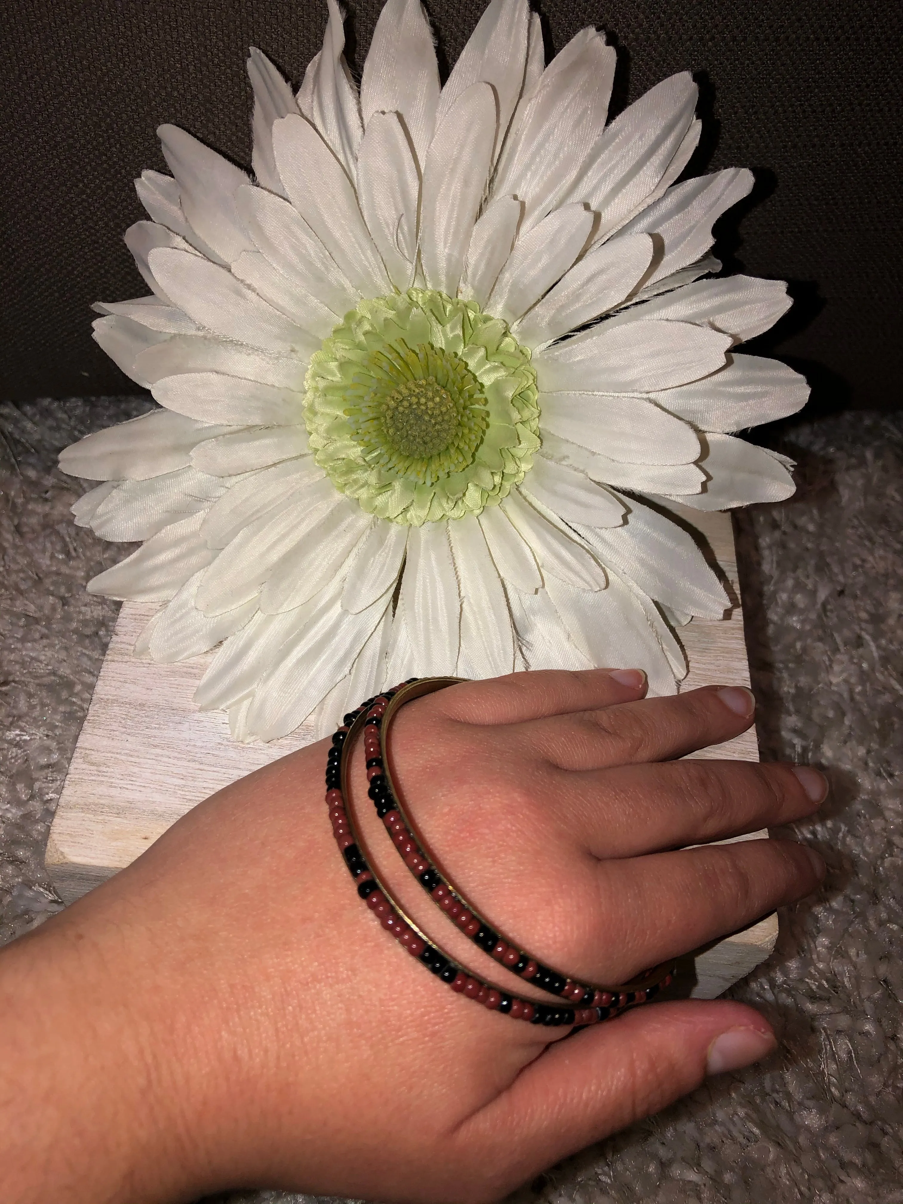 Bracelet black and red/brown bangles