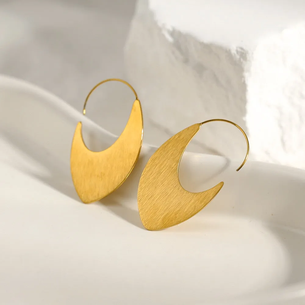 Matte Gold Crescent Hoop Earrings  jlt11816