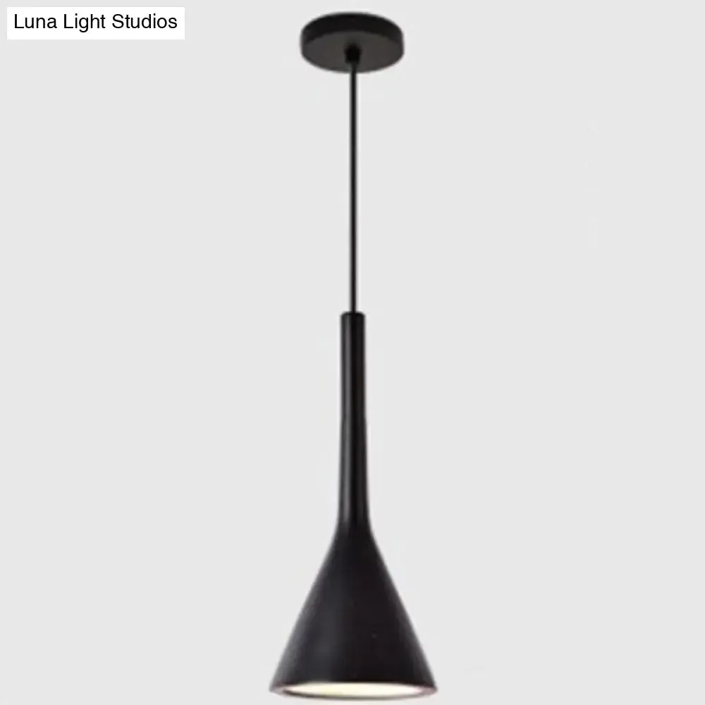 Nordic Modern Resin Tapered Hanging Light - Stylish 1-Light Restaurant Pendant Lamp