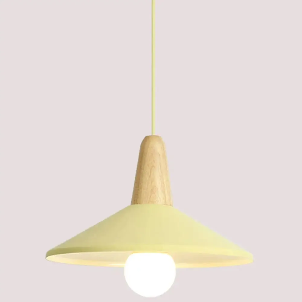 Nordic Style Metal Hanging Pendant Lamp with Wooden Top - Ideal for Restaurants