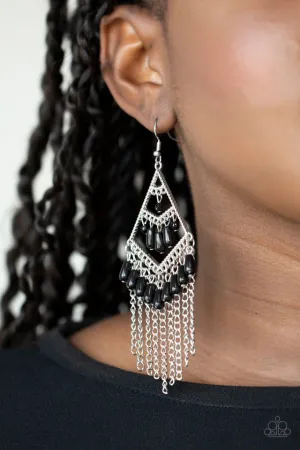 Paparazzi Earring ~ Trending Transcendence - Black