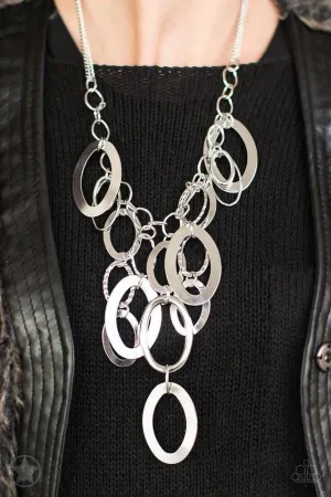 Paparazzi Necklace Blockbuster - A Silver Spell - Silver