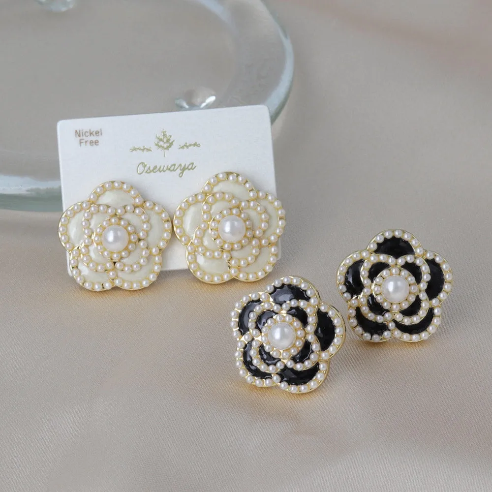 Pearl Flower Stud Earrings